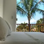 Villa Paqueta Guest House